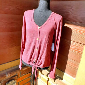 NWT queen bees burgundy maroon long sleeve top with front tie size medium